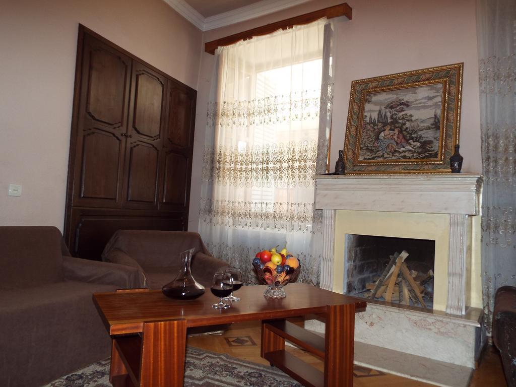 Guesthouse Fatima Sighnaghi Ngoại thất bức ảnh